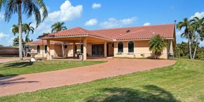 4 bedroom  Villa for sale in Miami, Florida