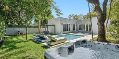 Villa for sale in Miami, Florida