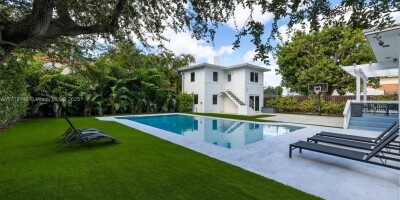 5 bedroom  Villa for sale in Miami Beach, Florida