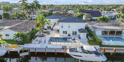 4 bedroom  Villa for sale in Lighthouse PT, Florida