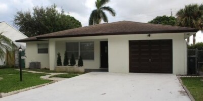 3 bedroom  Villa for sale in Lake Worth, Florida