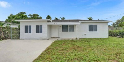 5 bedroom  Villa for sale in West Park, Florida