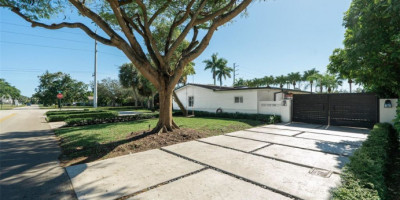 Photo of 4 bedroom Villa for sale in Miami, Florida-medium-5