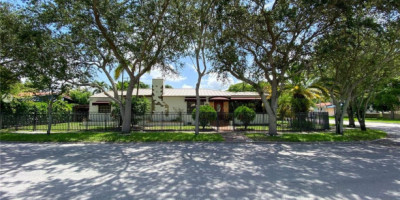 Photo of 3 bedroom luxury Villa for sale in Miami, Florida-medium-0